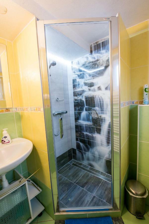 Hotel Privát Prima Liptovský Ján Exterior foto